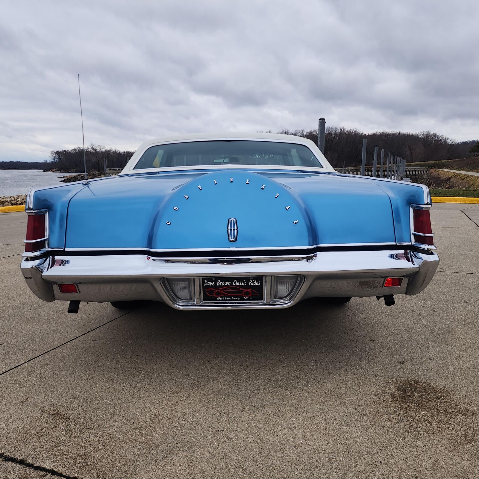 Lincoln-Continental-Mark-III-1971-8