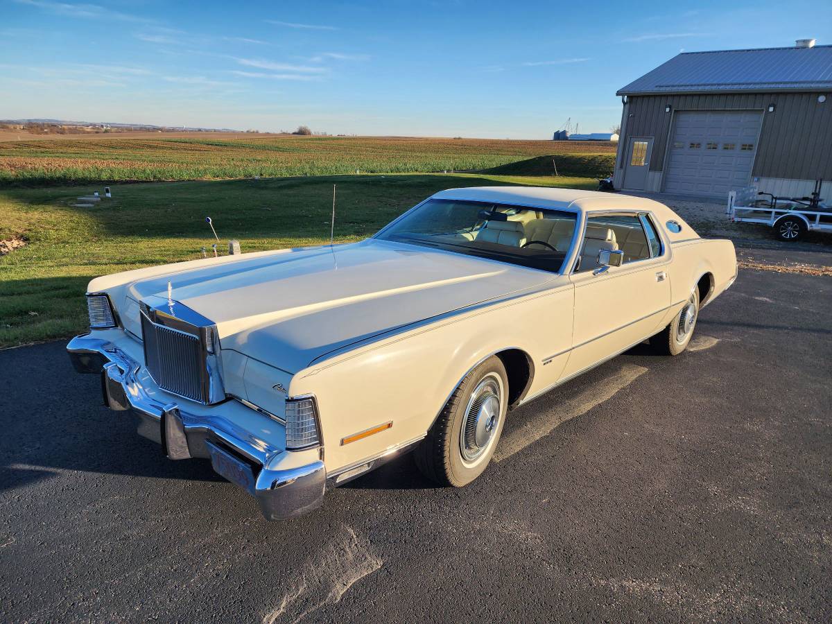 Lincoln-Continental-mark-iv-1973-21