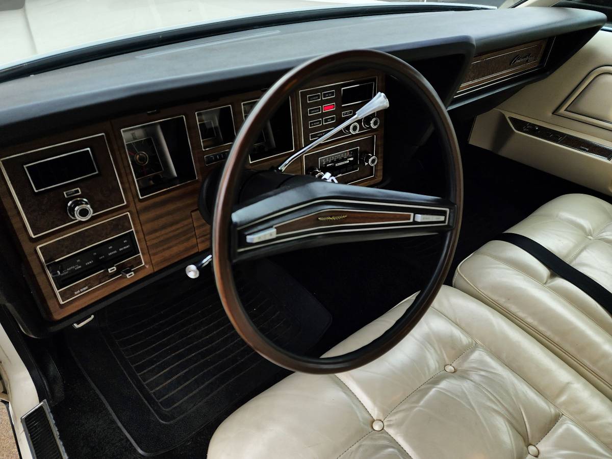 Lincoln-Continental-mark-iv-1973-9