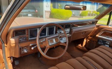 Lincoln-Continental-mark-v1-1981-orange-146450-2