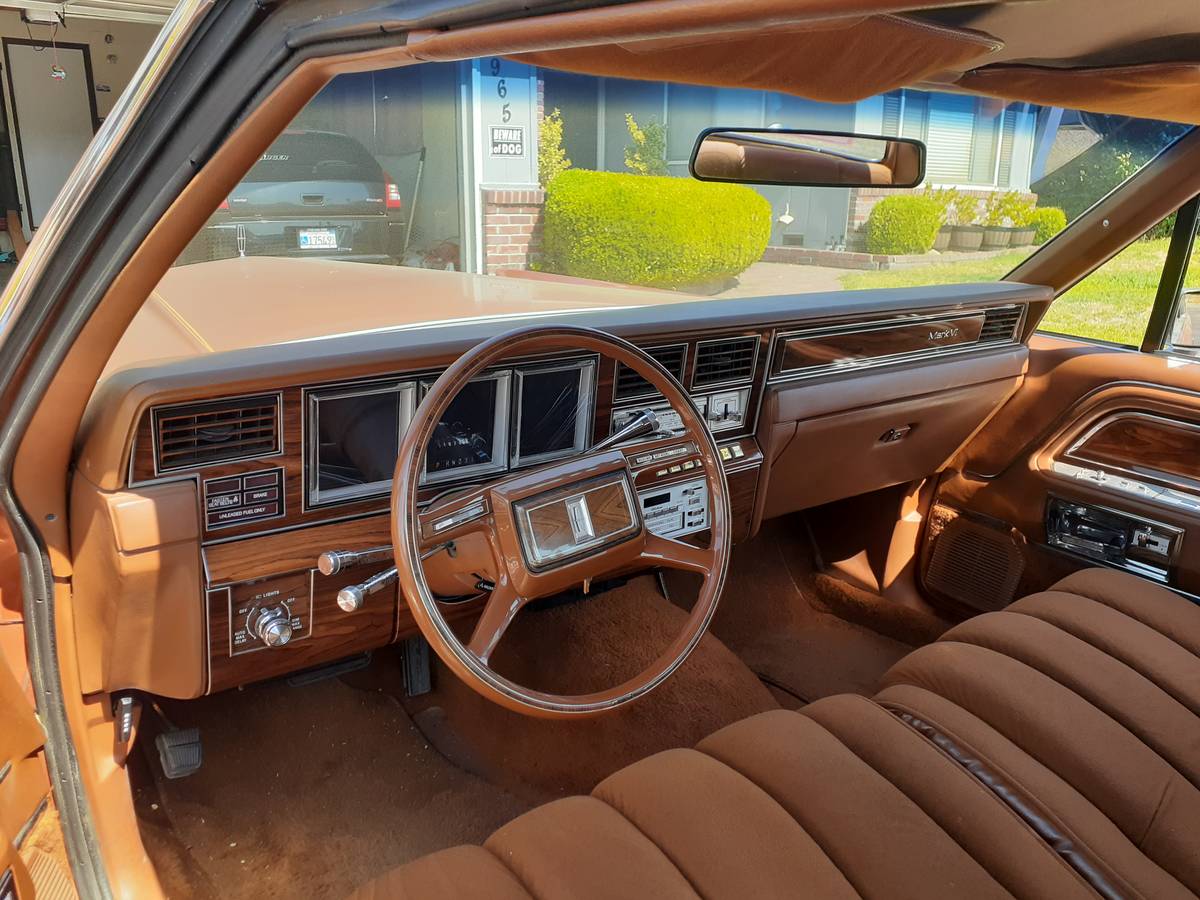 Lincoln-Continental-mark-v1-1981-orange-146450-2