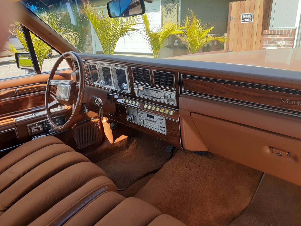 Lincoln-Continental-mark-v1-1981-orange-146450-3