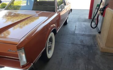 Lincoln-Continental-mark-v1-1981-orange-146450