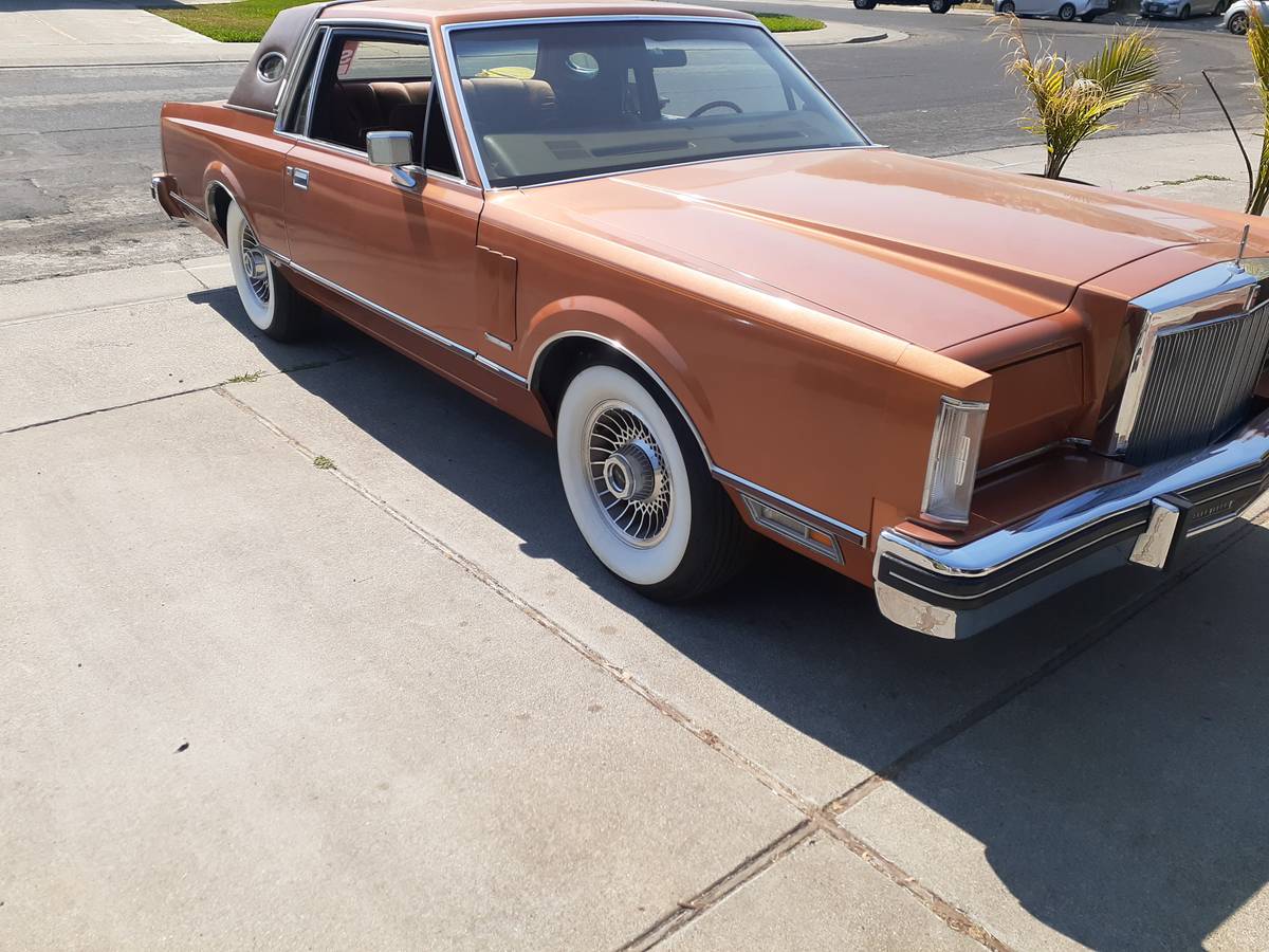 Lincoln-Continental-mark-v1-1981-orange-146450-4