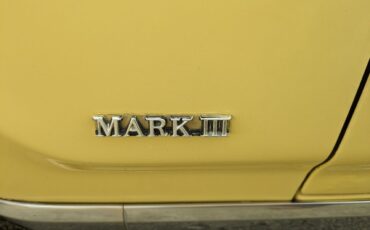 Lincoln-Mark-Series-Berline-1971-Yellow-Black-81900-19