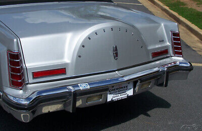 Lincoln-Mark-Series-Coupe-1978-Silver-Black-9077-16