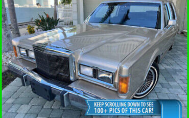 Lincoln Town Car Berline 1989