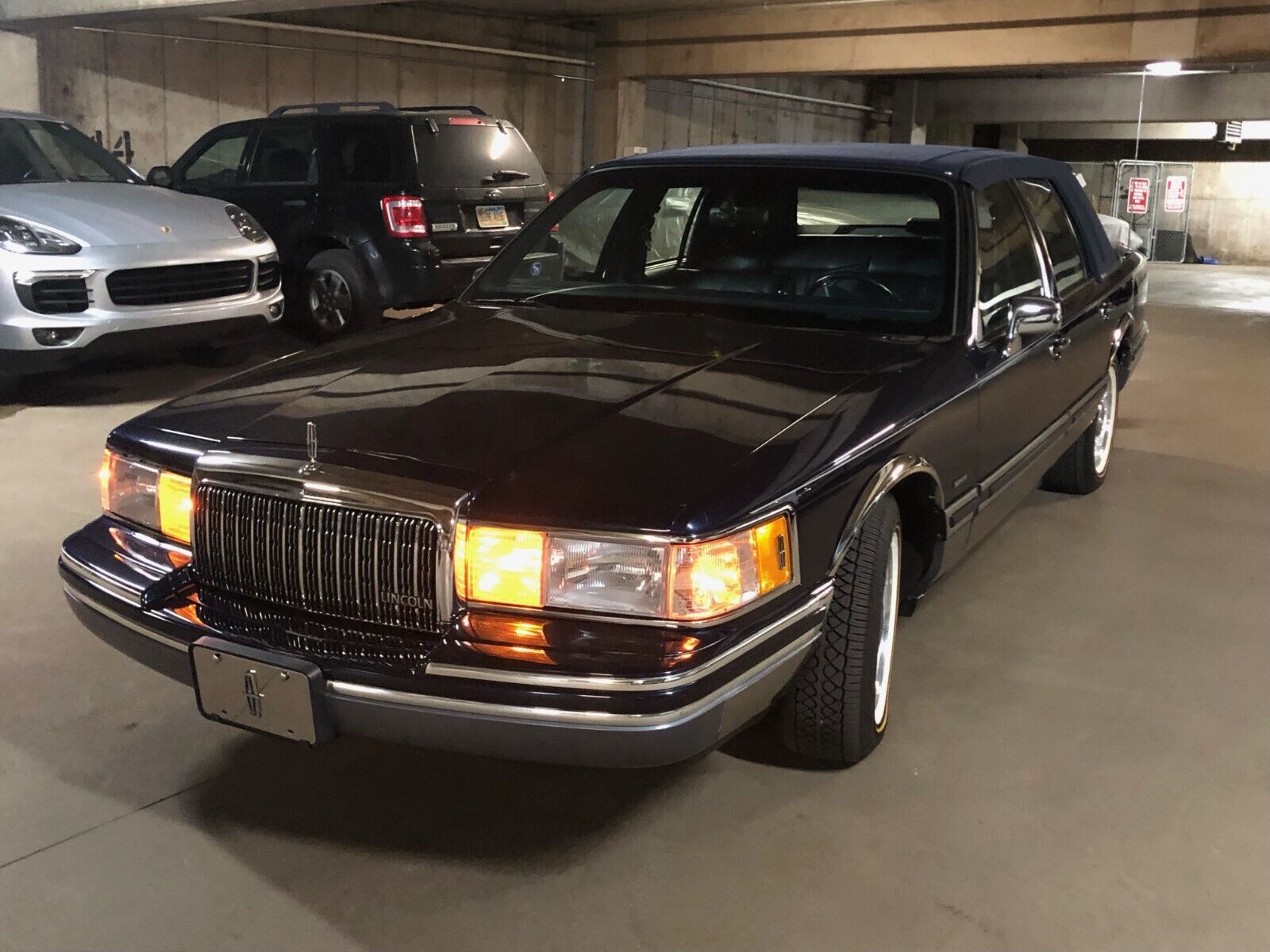 Lincoln Town Car Berline 1993 à vendre