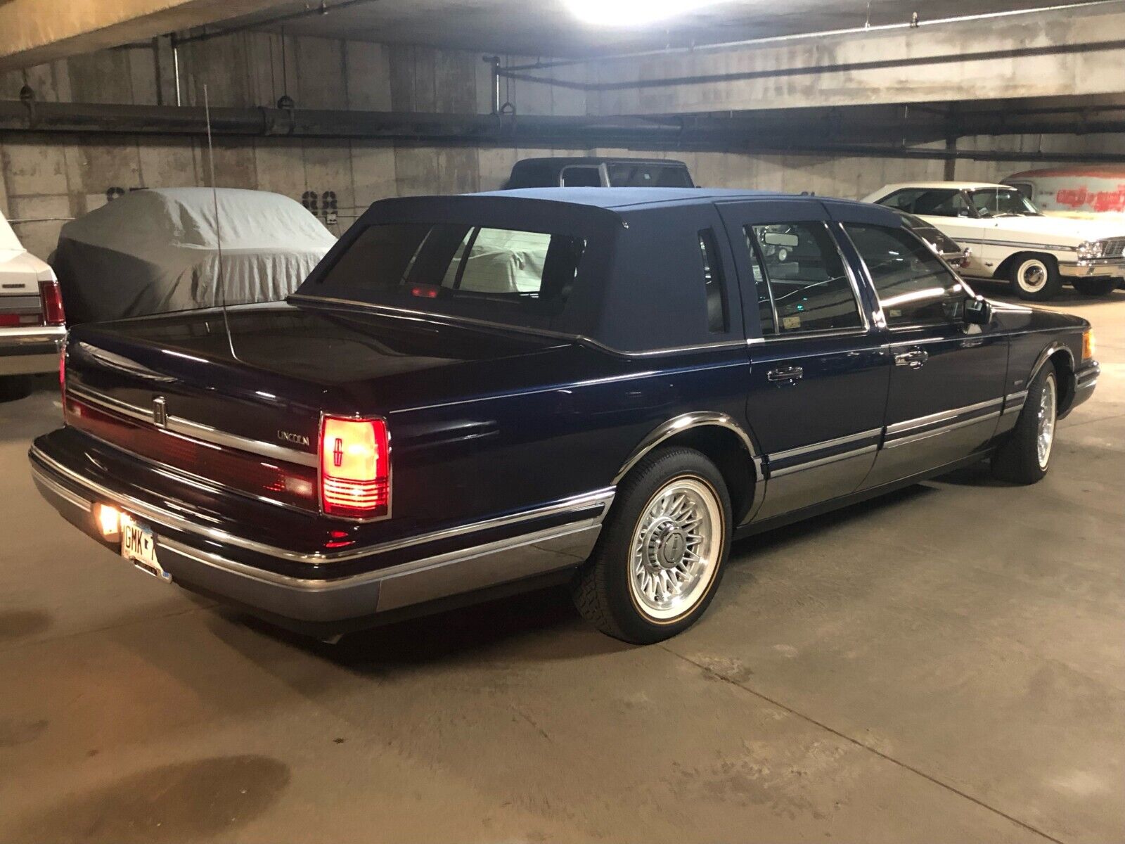 Lincoln-Town-Car-Berline-1993-6