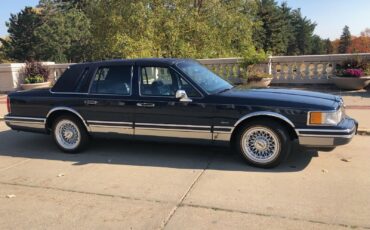 Lincoln-Town-Car-Berline-1993-8