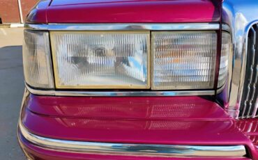 Lincoln-Town-Car-Berline-1993-Red-Red-165762-12