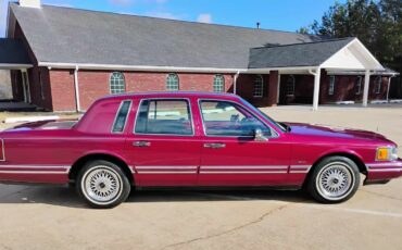 Lincoln-Town-Car-Berline-1993-Red-Red-165762-25