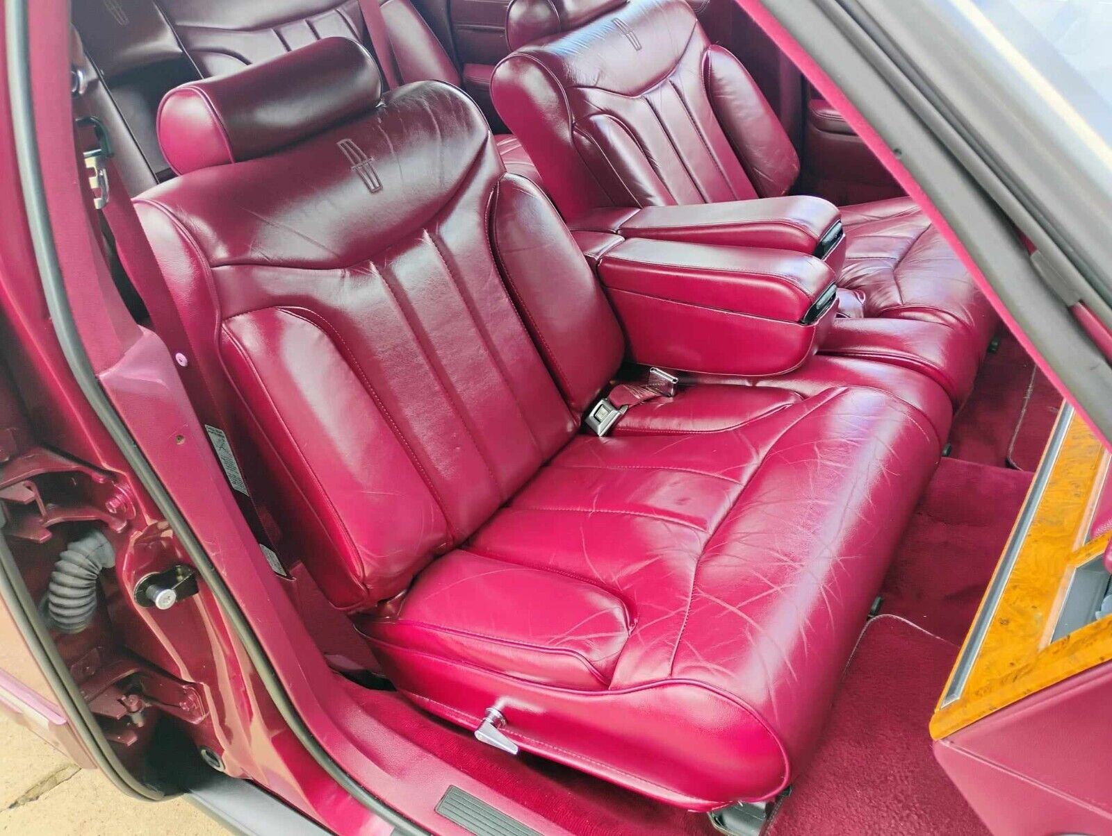 Lincoln-Town-Car-Berline-1993-Red-Red-165762-29