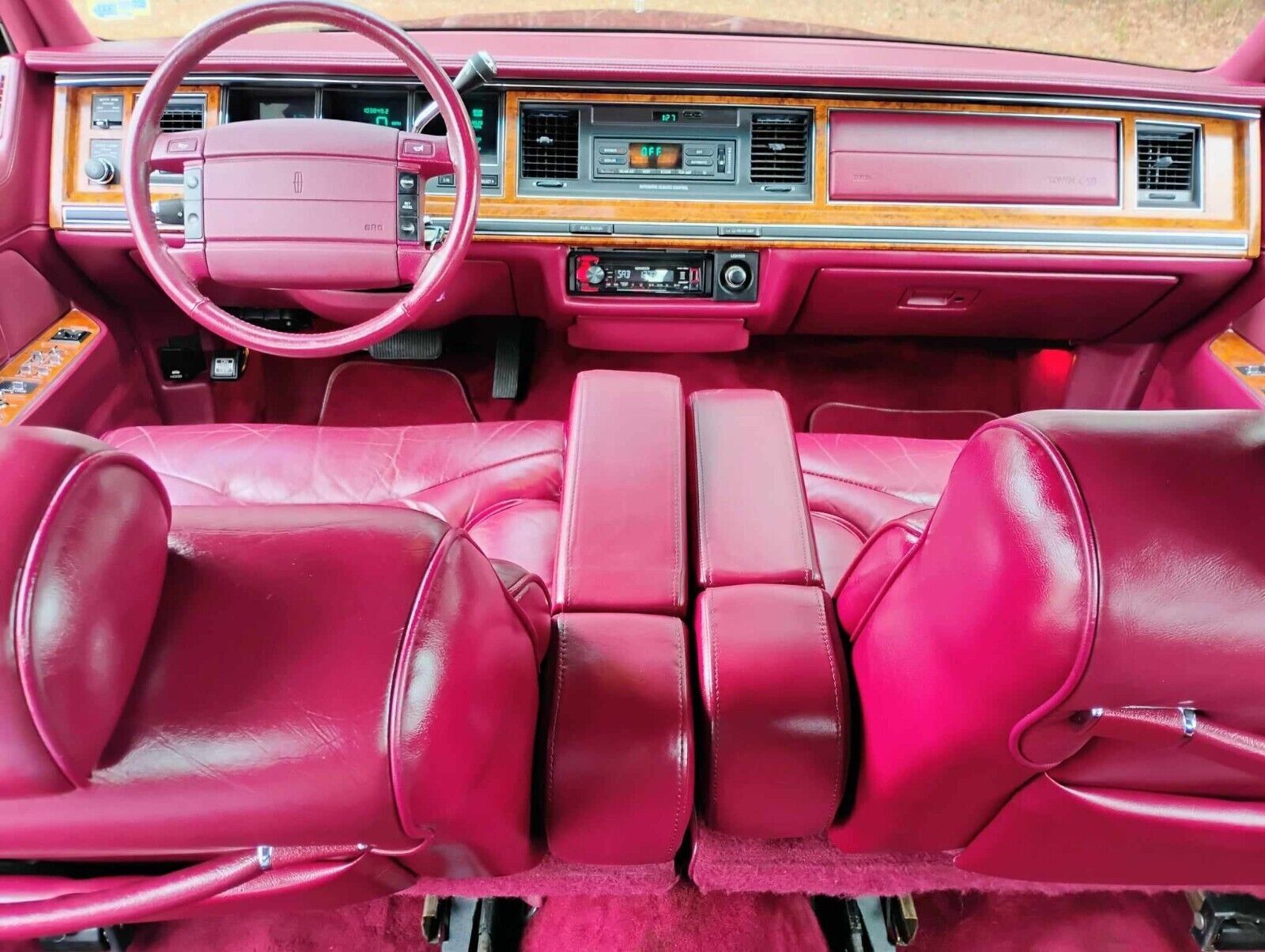 Lincoln-Town-Car-Berline-1993-Red-Red-165762-3