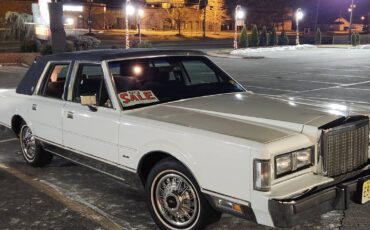 Lincoln-Town-car-1987-white-90123-1