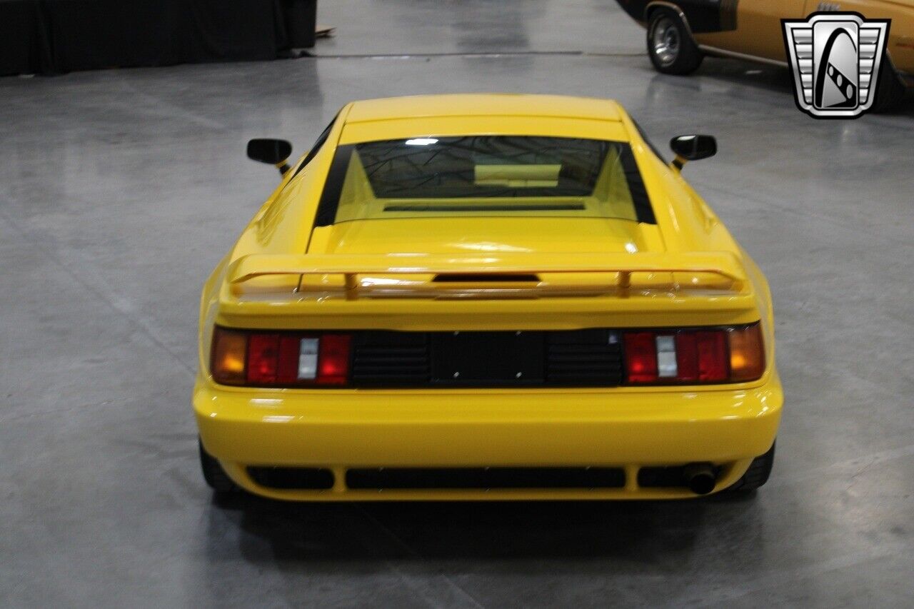 Lotus-Esprit-Coupe-1991-Yellow-Yellow-136360-11