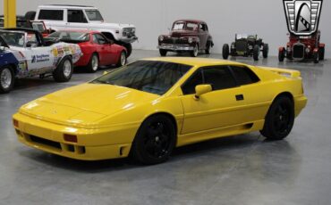 Lotus-Esprit-Coupe-1991-Yellow-Yellow-136360-2