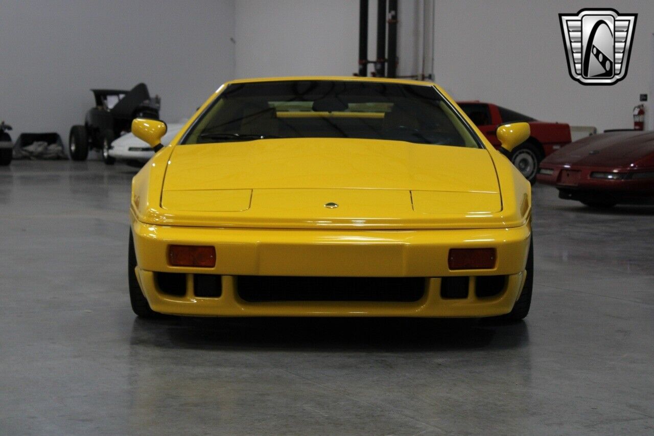 Lotus-Esprit-Coupe-1991-Yellow-Yellow-136360-4