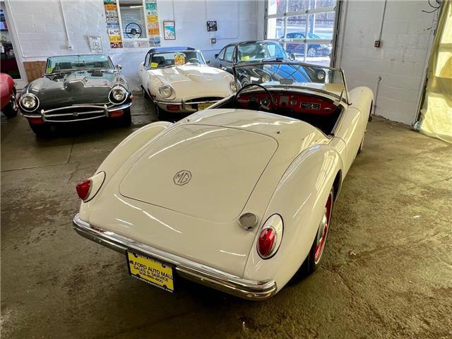 MG-MGA-1956-White-Brown-2-13