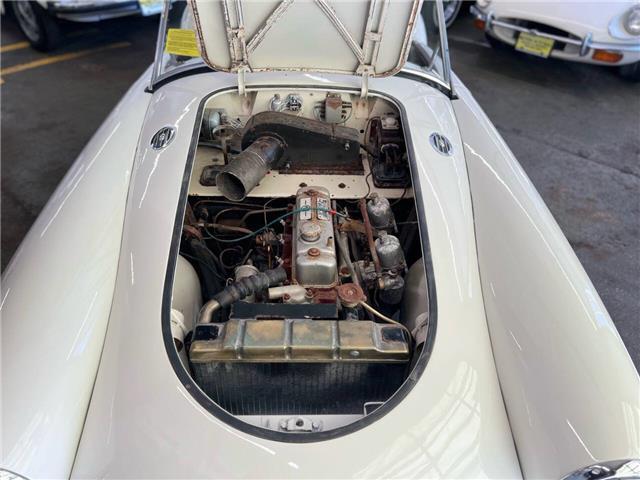 MG-MGA-1956-White-Brown-2-35