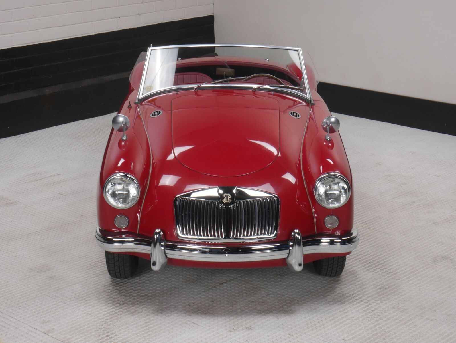 MG-MGA-Cabriolet-1958-Red-Black-78700-3