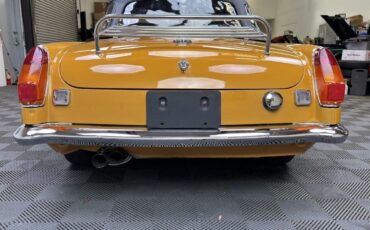 MG-MGB-1972-3