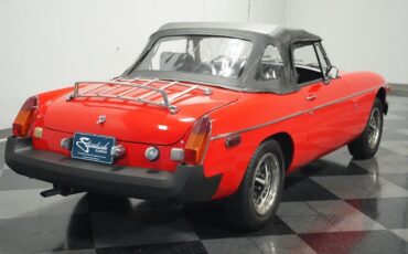 MG-MGB-1975-10