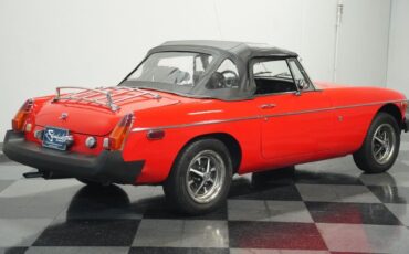 MG-MGB-1975-11