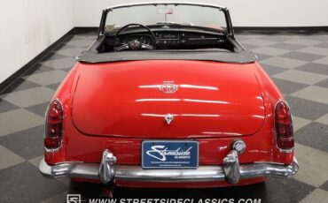 MG-MGB-Cabriolet-1966-Red-Black-30436-8