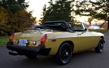 MG-MGB-Cabriolet-1976-Gold-Black-98955-5