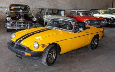 MG-MGB-Cabriolet-1978-Black-Black-127421-9