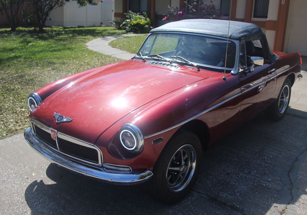 MG-MGB-Cabriolet-1978-Red-Black-136794-5