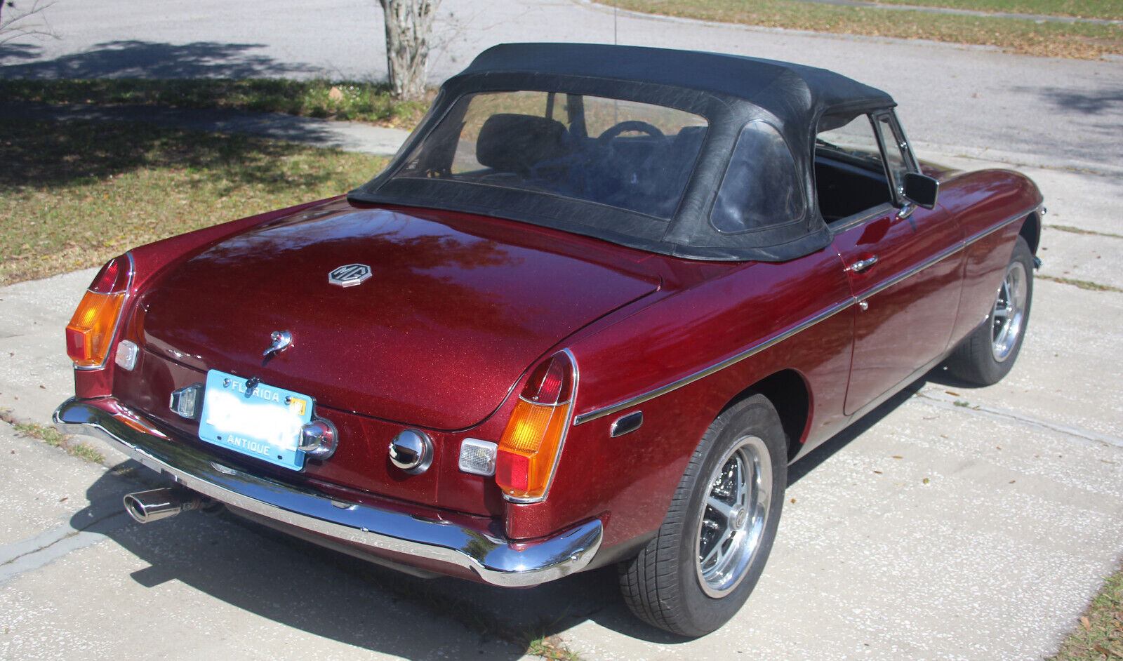 MG-MGB-Cabriolet-1978-Red-Black-136794-6