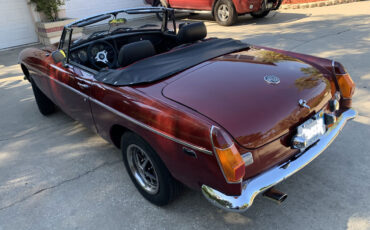 MG-MGB-Cabriolet-1978-Red-Black-136794-7