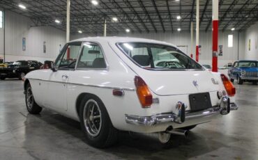 MG-MGB-GT-1974-2