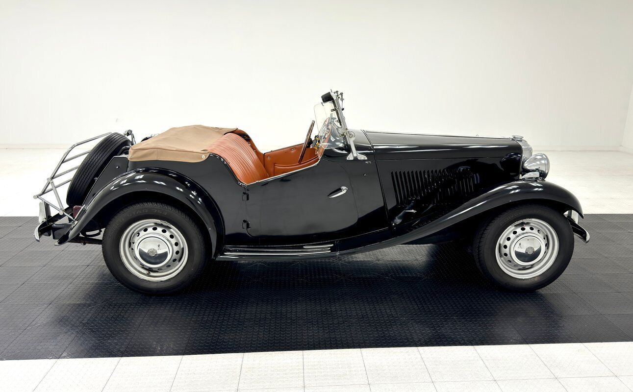 MG-T-Series-Cabriolet-1951-10