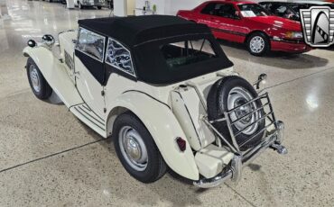 MG-T-Type-Cabriolet-1950-3