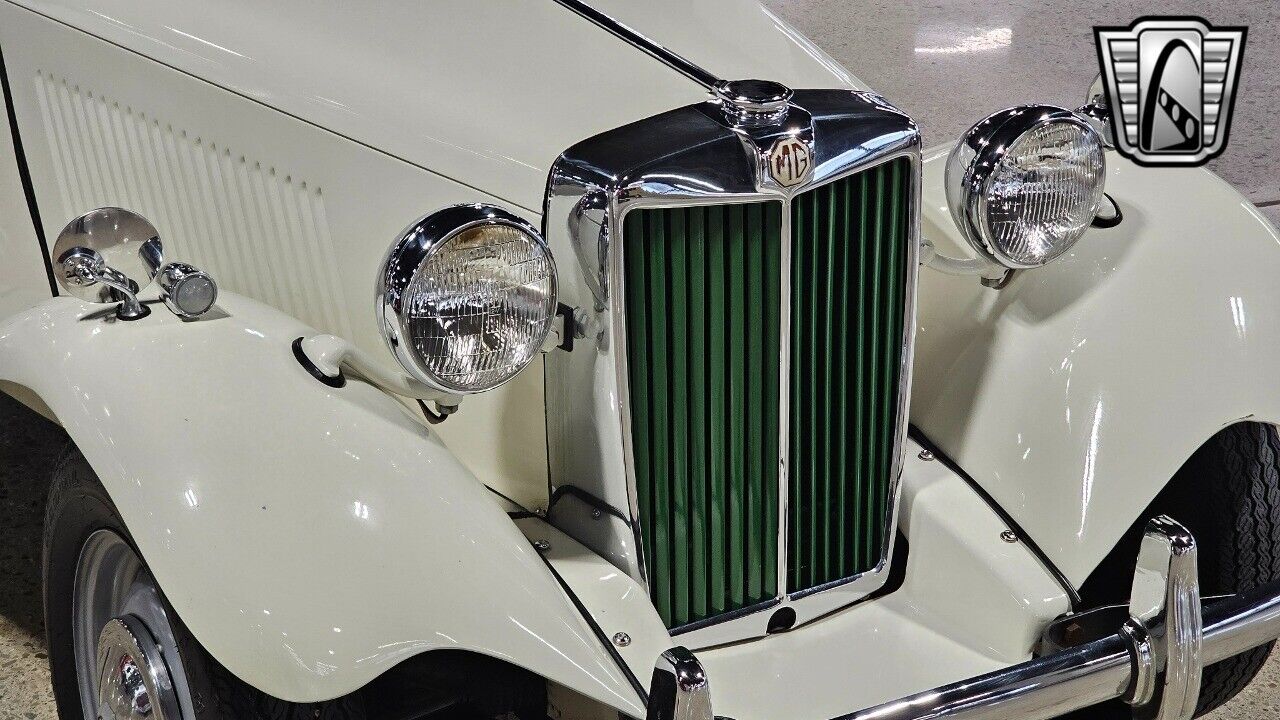 MG-T-Type-Cabriolet-1950-9