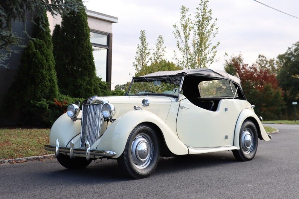 MG-YT-1950-Ivory-Black-0-1