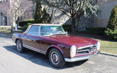 Mercedes-Benz 200-Series  1964 à vendre