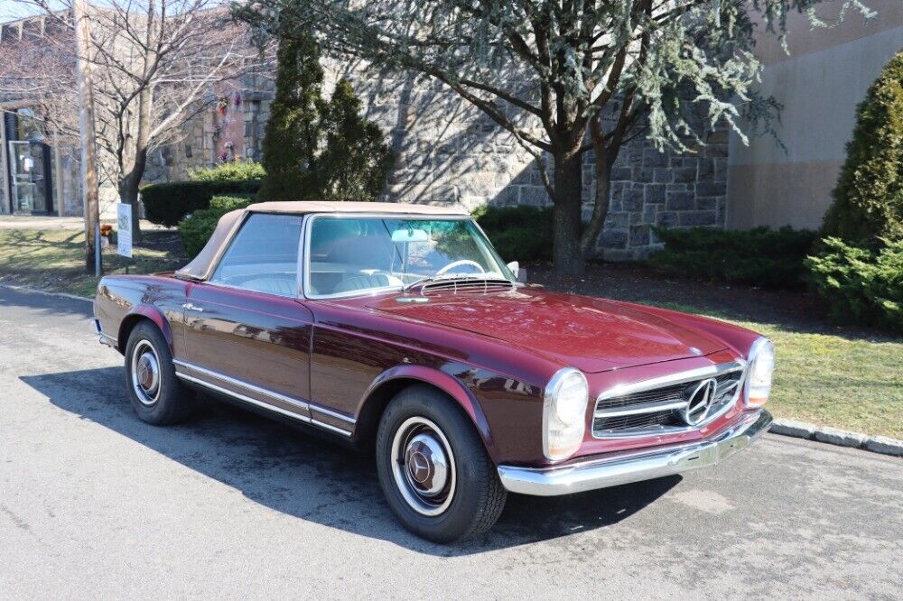 Mercedes-Benz 200-Series  1964 à vendre