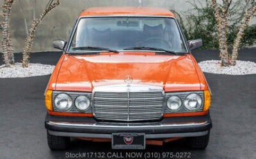 Mercedes-Benz-200-Series-1977-White-Other-Color-0-1