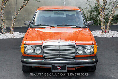 Mercedes-Benz-200-Series-1977-White-Other-Color-0-1