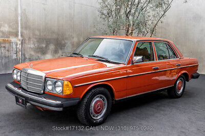 Mercedes-Benz-200-Series-1977-White-Other-Color-0-7