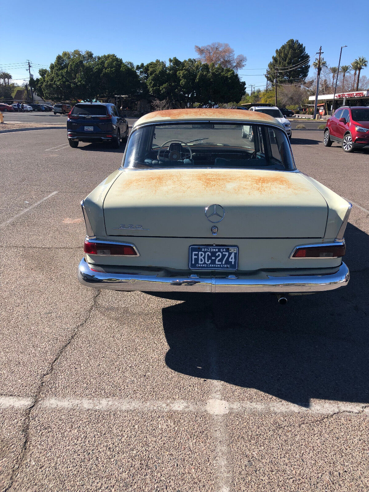 Mercedes-Benz-200-Series-Berline-1964-Gray-Beige-Blue-106239-6