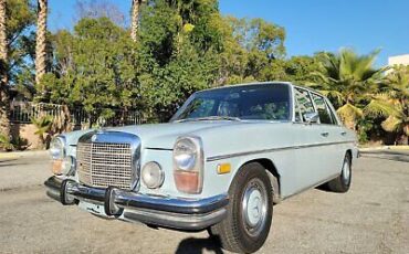 Mercedes-Benz-200-Series-Berline-1971-Blue-Blue-133741-12