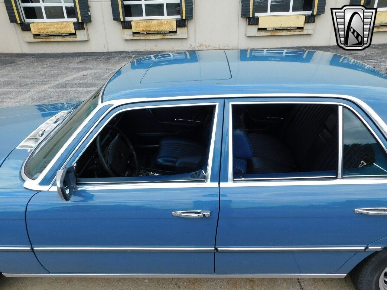 Mercedes-Benz-200-Series-Berline-1978-Blue-Blue-277729-11