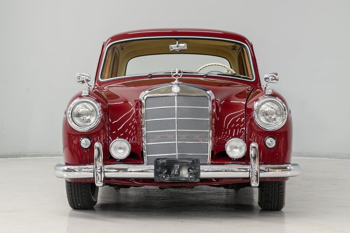 Mercedes-Benz-220-S-Berline-1959-4