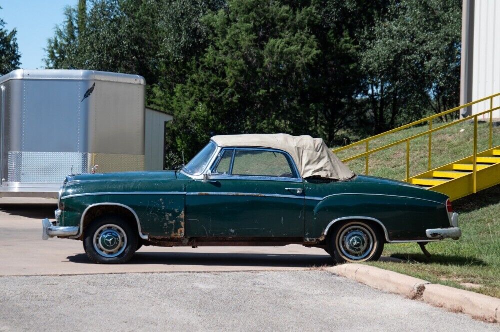 Mercedes-Benz-220S-Ponton-Cabriolet-1957-2