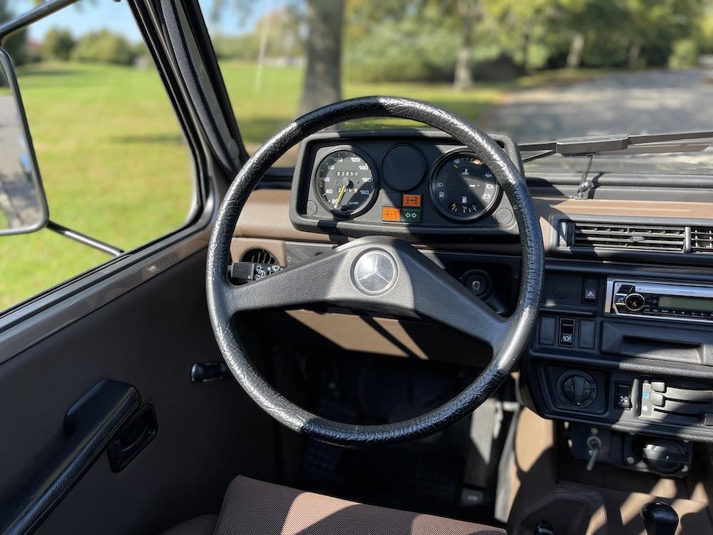 Mercedes-Benz-230GE-Cabriolet-1994-Silver-Brown-39009-34